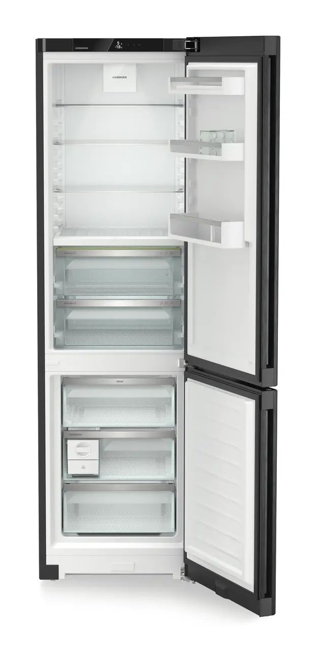 CBNbda 572i Plus BioFresh NoFrost Fridge-freezer with BioFresh and